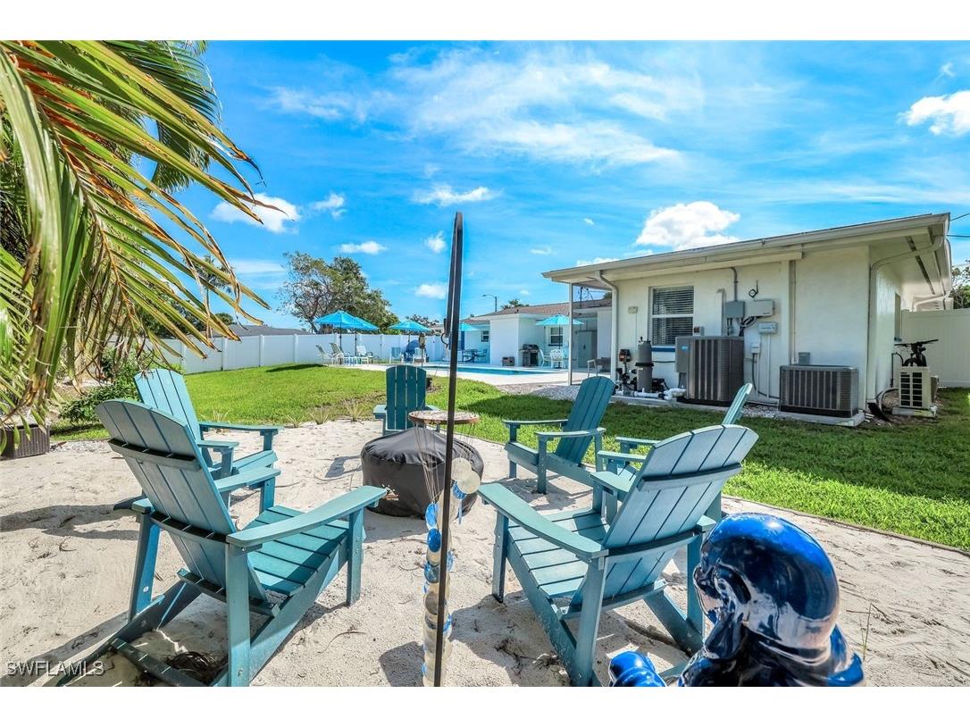 10095 7th Street N #1 2 3 Naples FL 34108 225072786 image33