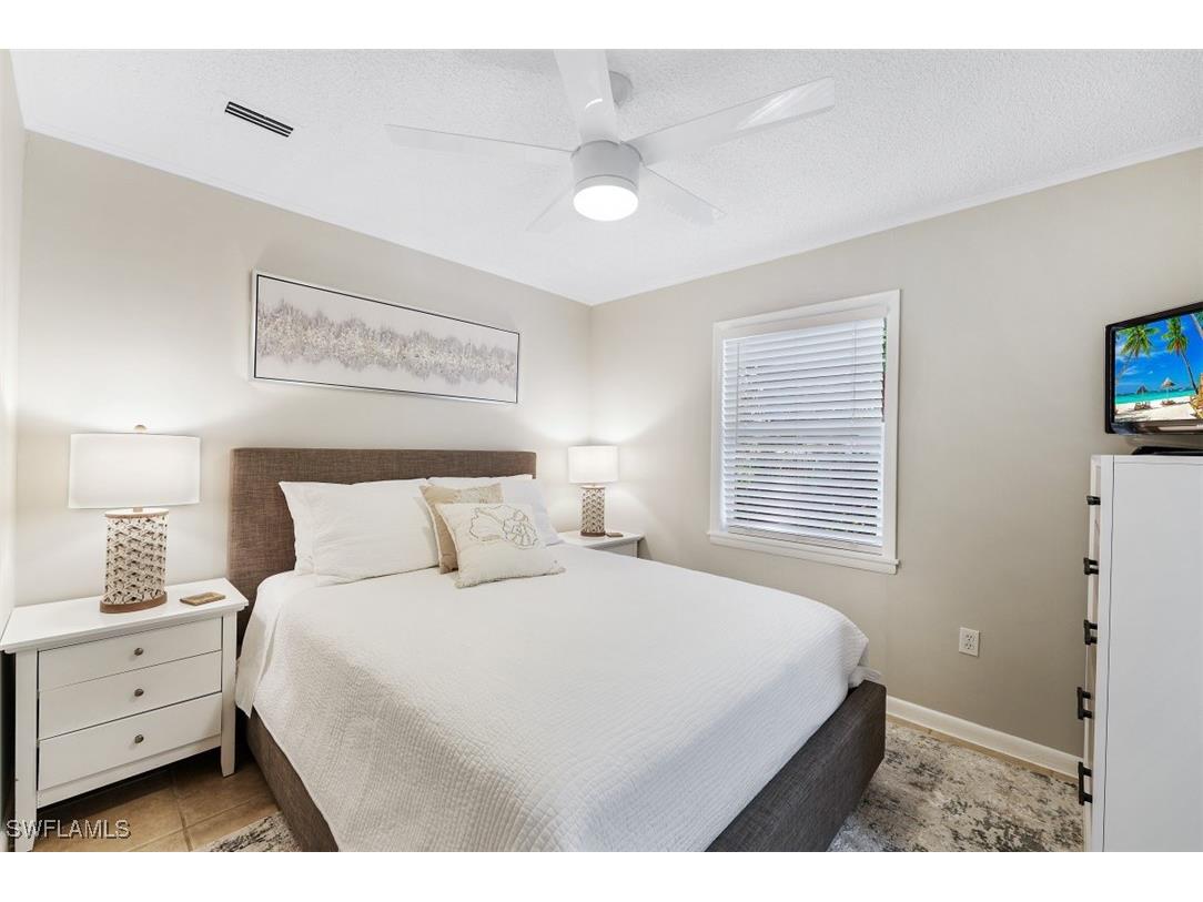 10095 7th Street N #1 2 3 Naples FL 34108 225072786 image38