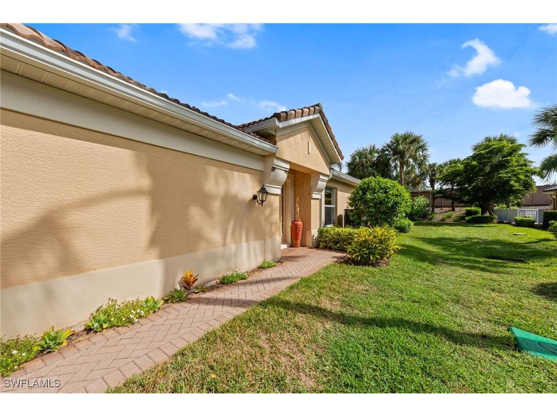 10097 Colonial Country Club Boulevard Fort Myers FL 33913 225078446 image5