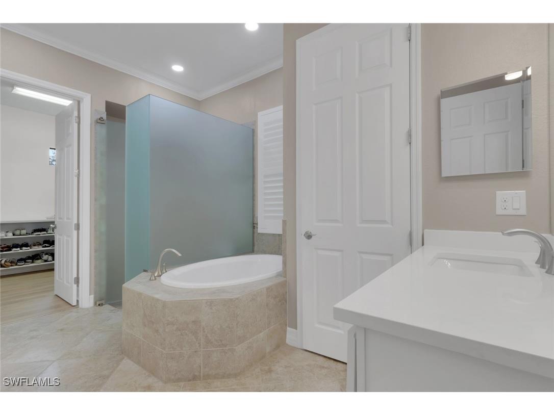 10099 Biscayne Bay Lane Naples FL 34120 225082658 image19