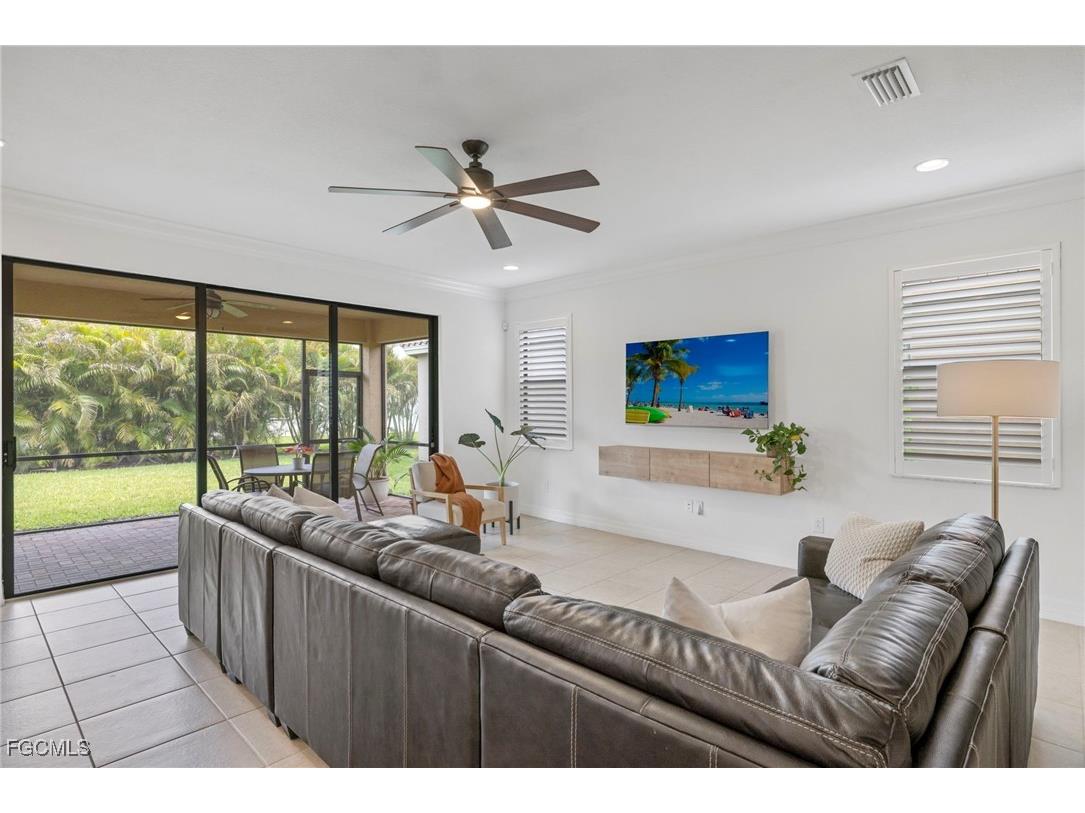 10099 Windy Pointe Court Fort Myers FL 33913 2025019224 image3