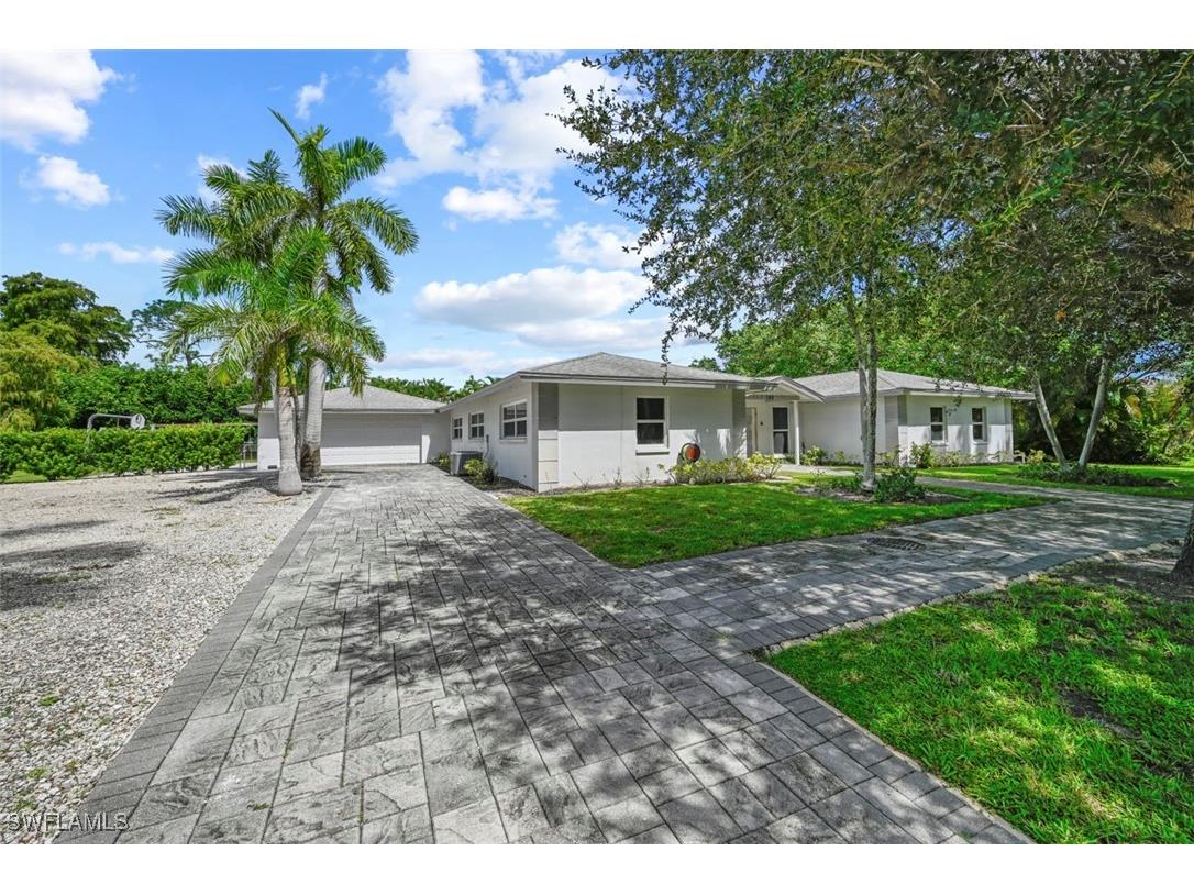 101-105 Saint Andrews Boulevard Naples FL 34113 225070961 image1