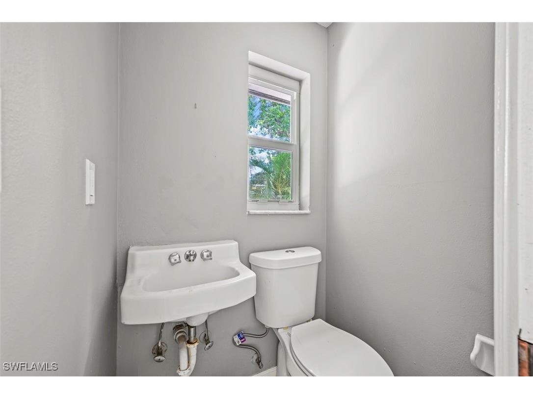 101-105 Saint Andrews Boulevard Naples FL 34113 225070961 image16