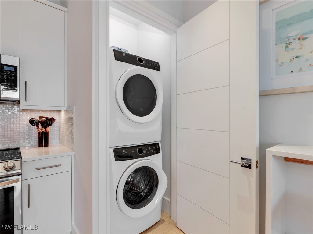 101 8th Street S #201 Naples FL 34102 226005375 image22