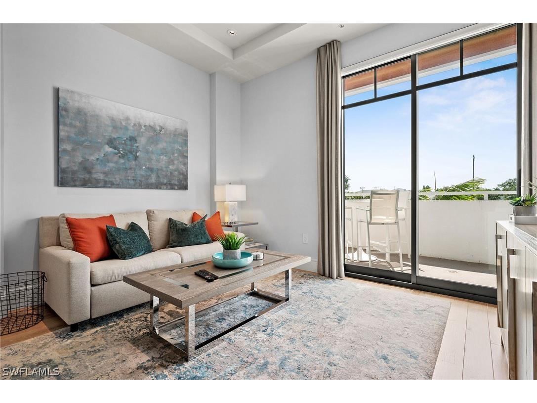 101 8th Street S #206 Naples FL 34102 224031311 image2