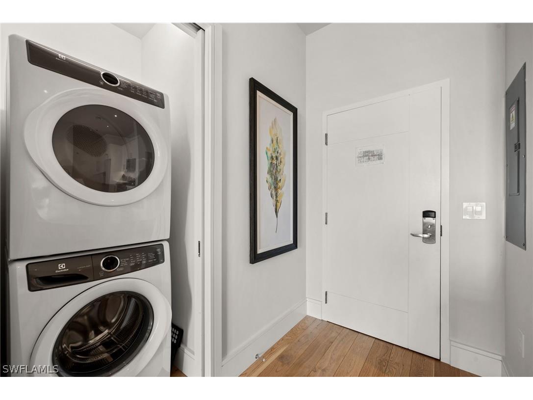 101 8th Street S #206 Naples FL 34102 224031311 image21