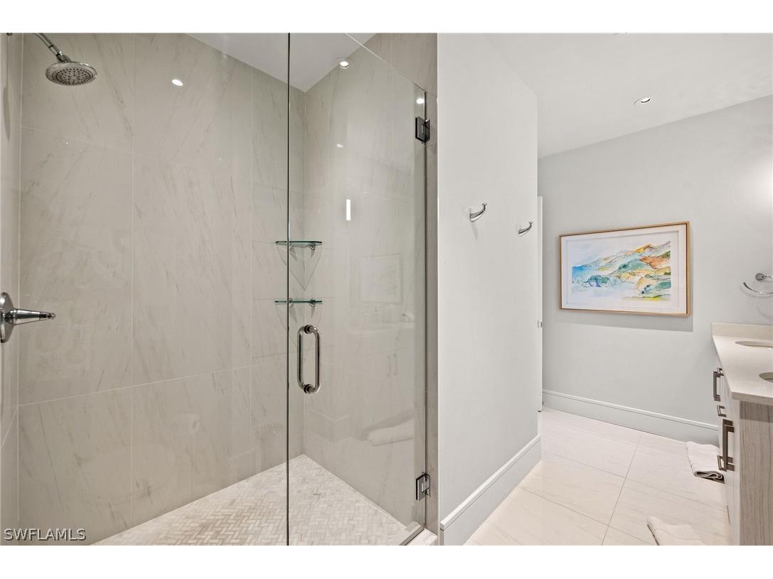 101 8th Street S #206 Naples FL 34102 224031311 image23