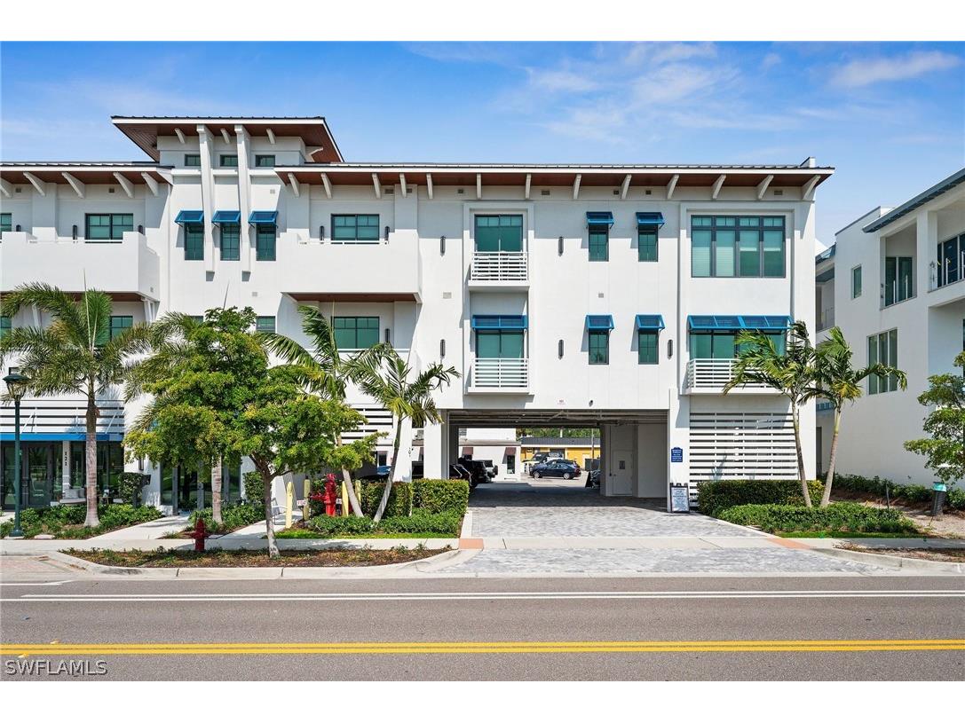 101 8th Street S #206 Naples FL 34102 224031311 image6