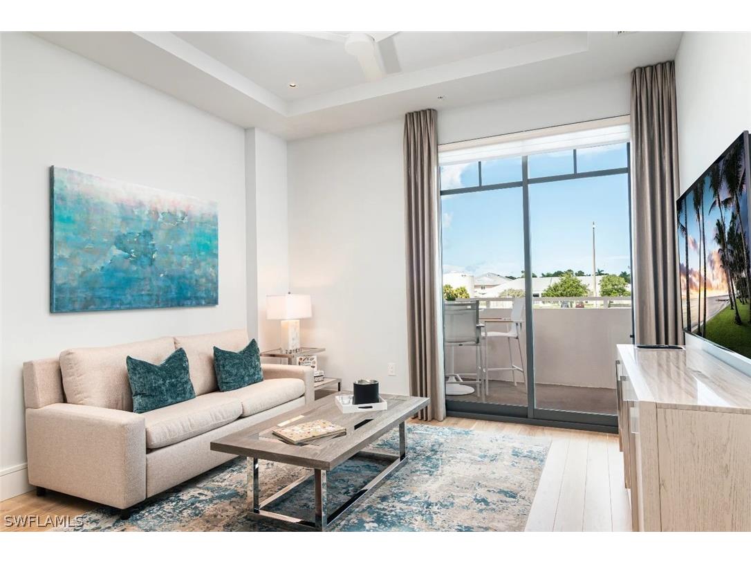 101 8th Street S #206 Naples FL 34102 226007620 image1
