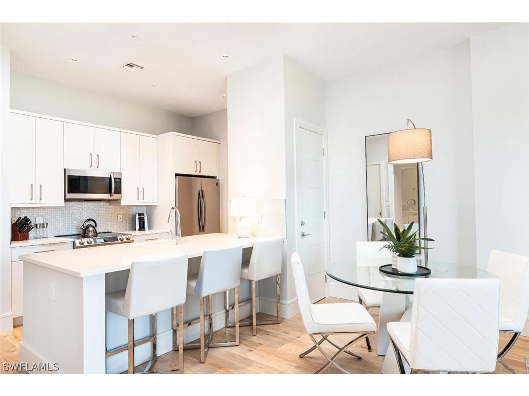 101 8th Street S #206 Naples FL 34102 226007620 image3