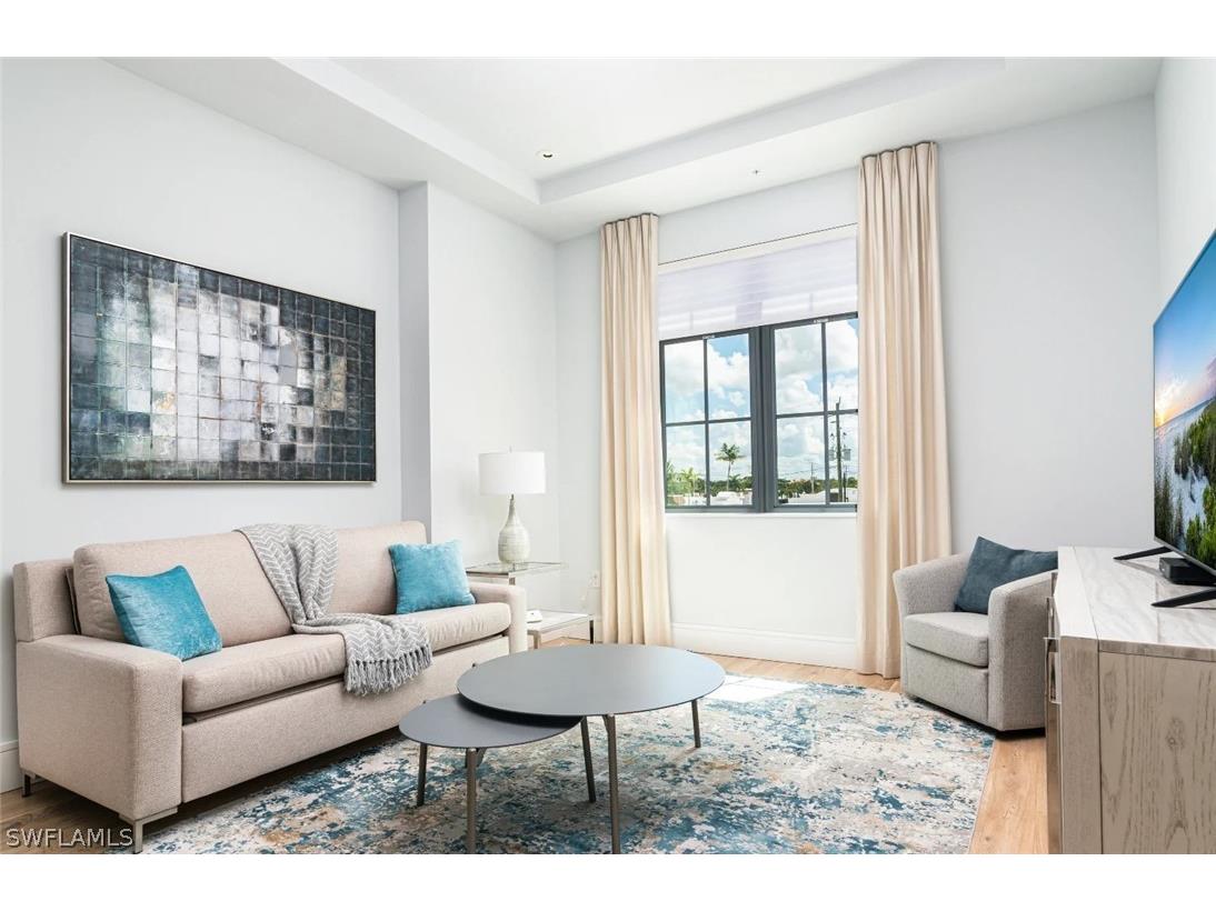 101 8th Street S #207 Naples FL 34102 226007646 image1