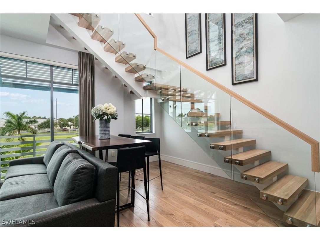 101 8th Street S #210 Naples FL 34102 226008147 image1