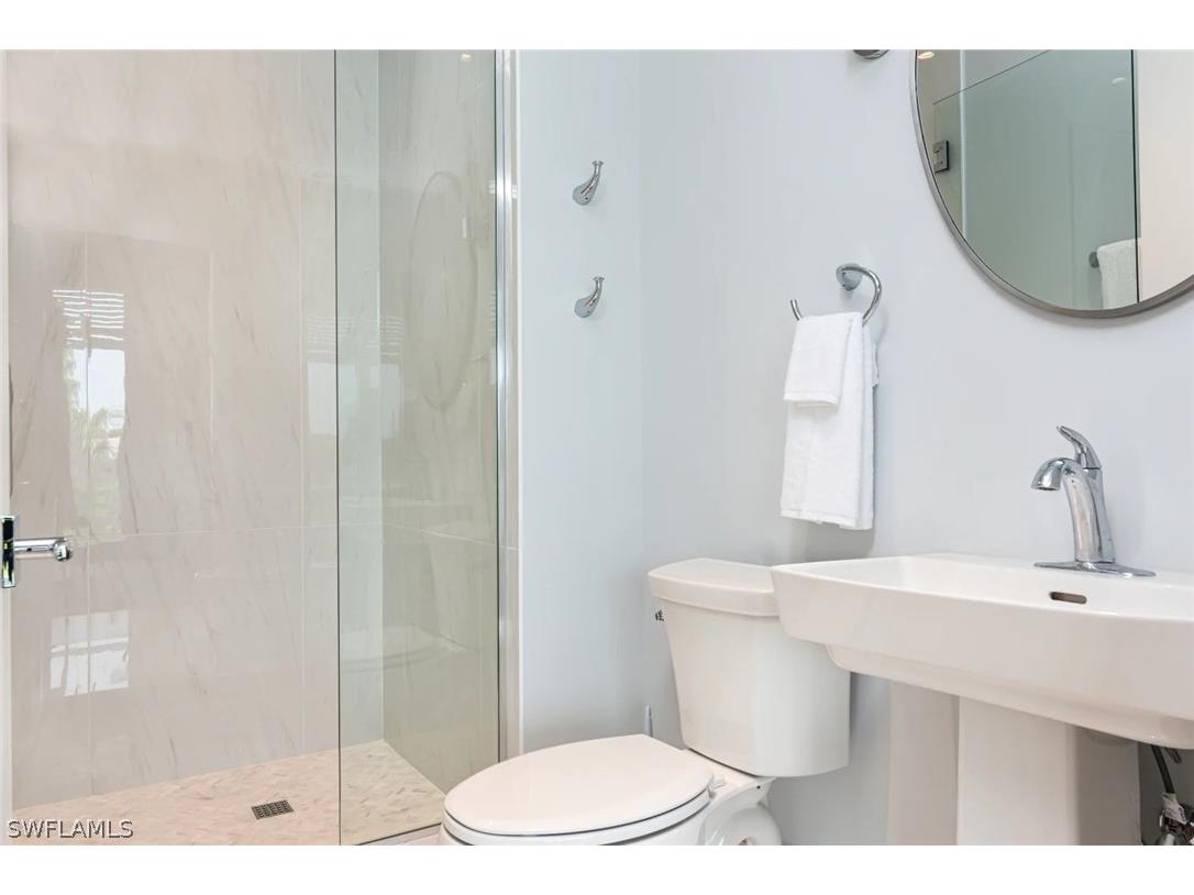 101 8th Street S #210 Naples FL 34102 226008147 image8