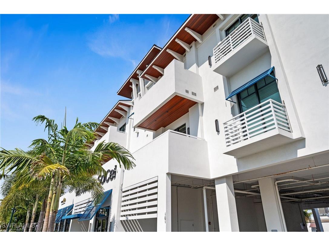 101 8th Street S #302 Naples FL 34102 225022499 image20