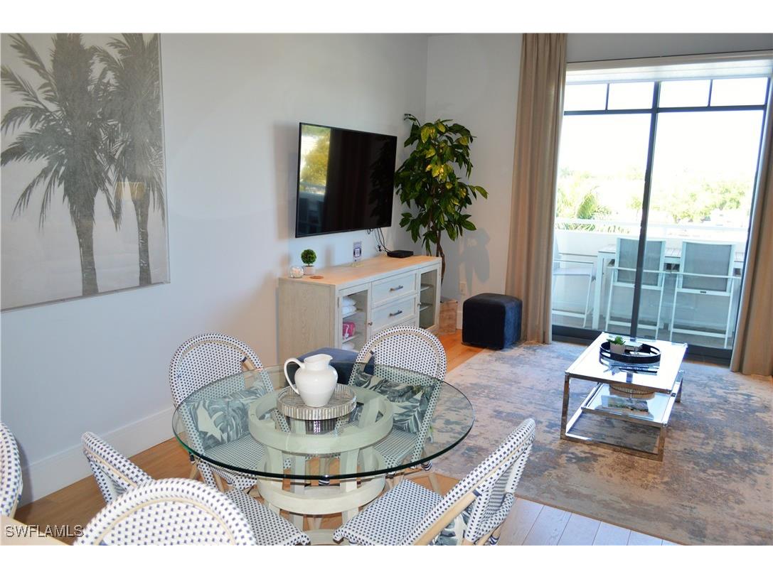 101 8th Street S #302 Naples FL 34102 225022499 image4