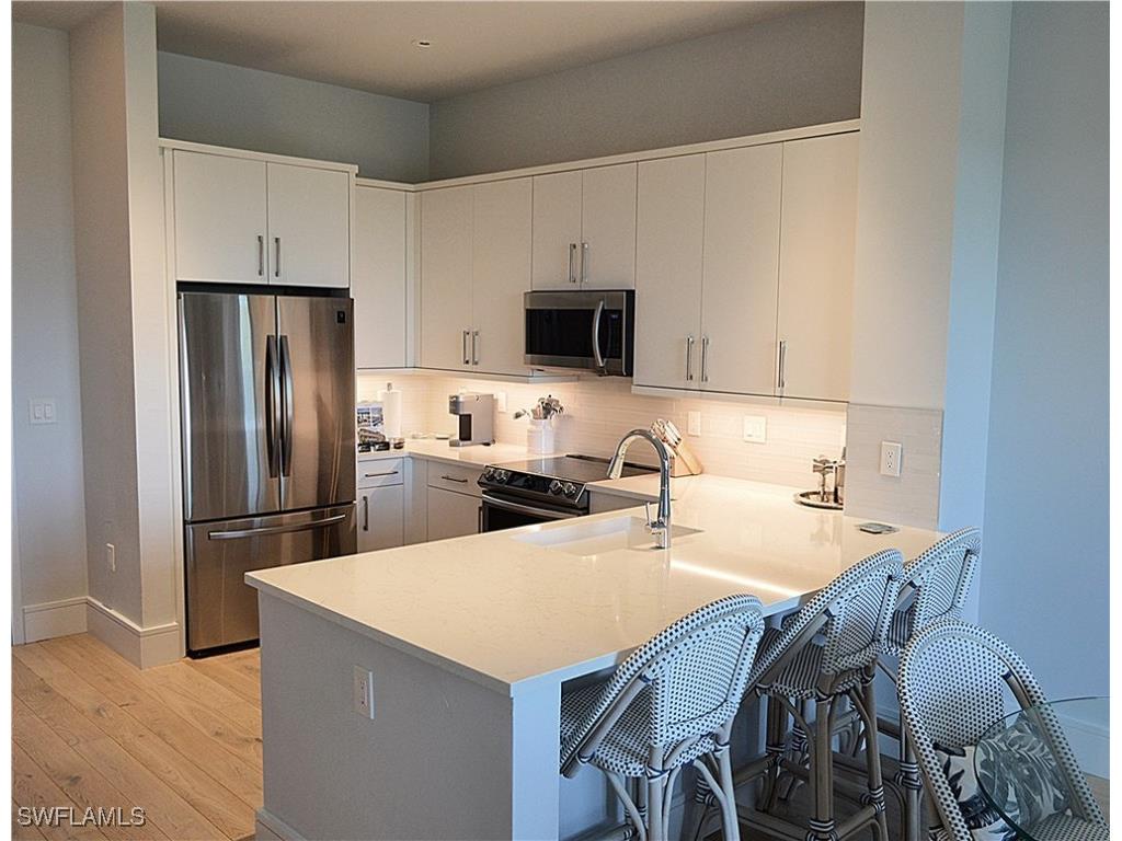 101 8th Street S #302 Naples FL 34102 225022499 image8