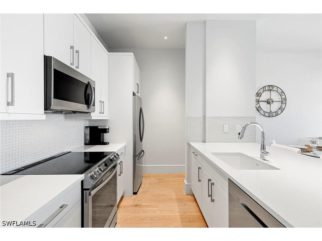 101 8th Street South #307 Naples FL 34102 226015828 image12