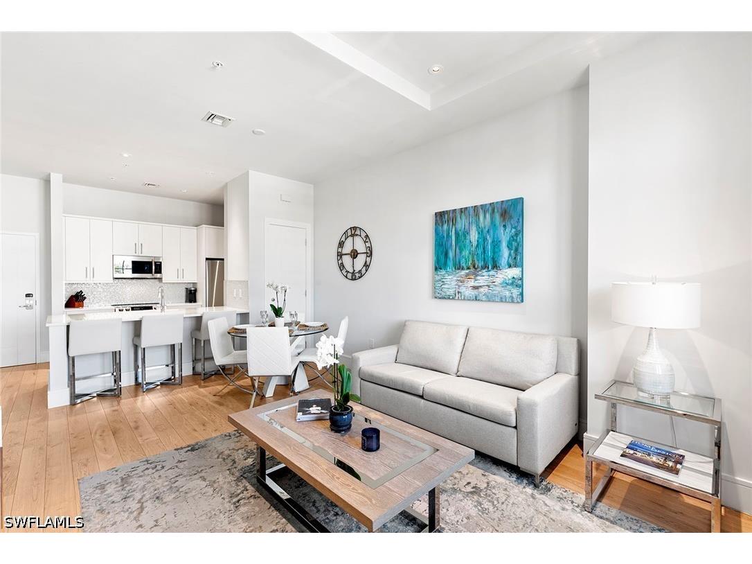 101 8th Street South #307 Naples FL 34102 226015828 image5