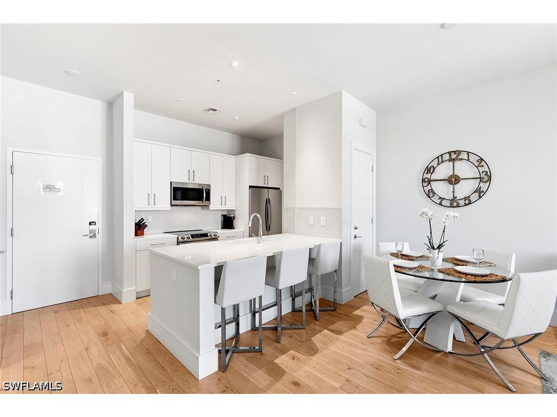 101 8th Street South #307 Naples FL 34102 226015828 image8