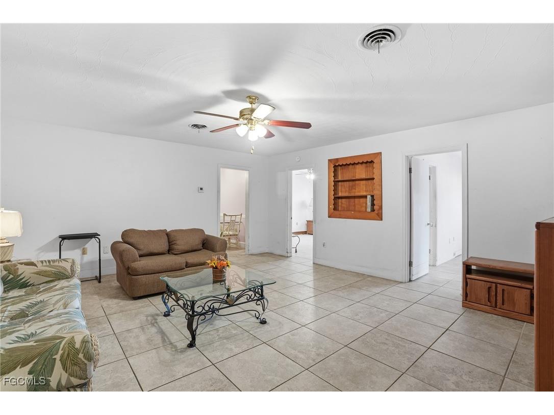 101 Alameda Avenue Fort Myers FL 33905 2025021172 image3