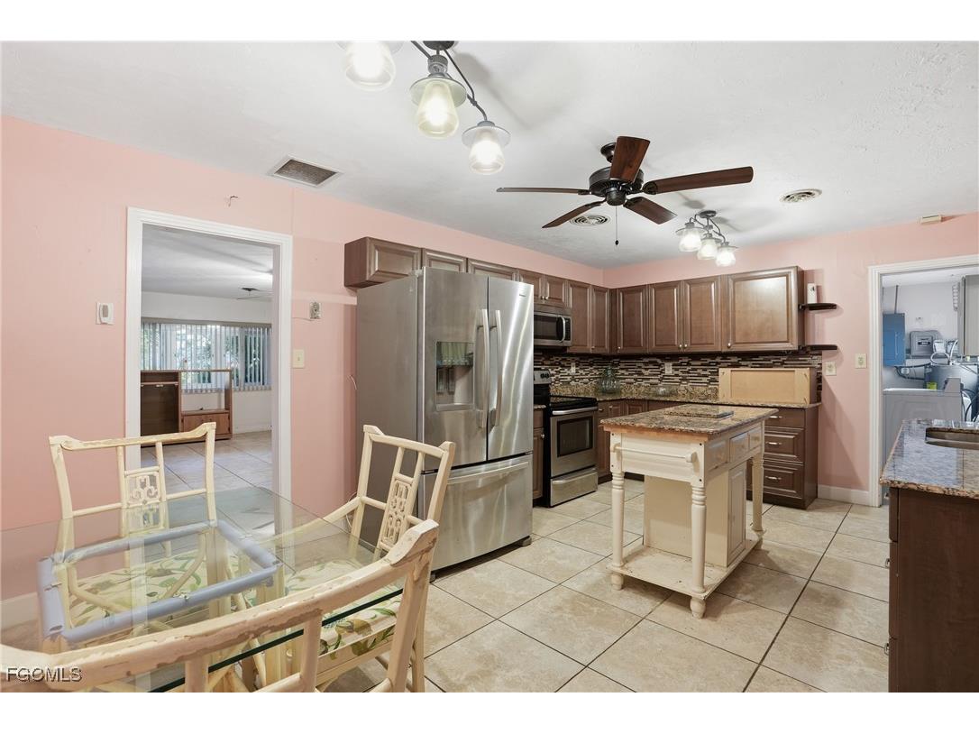 101 Alameda Avenue Fort Myers FL 33905 2025021172 image5