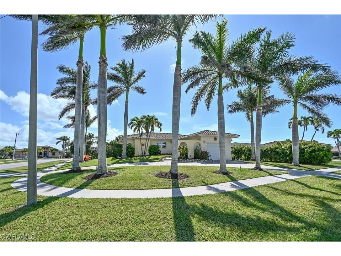 101 Beachcomber Street Marco Island FL 34145 223027270 image1