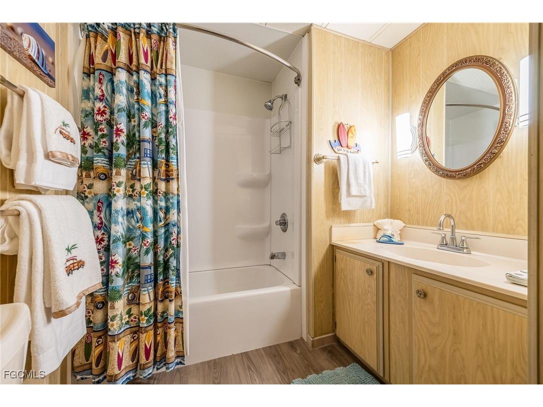 101 Elise Drive Fort Myers FL 33908 2025008900 image23