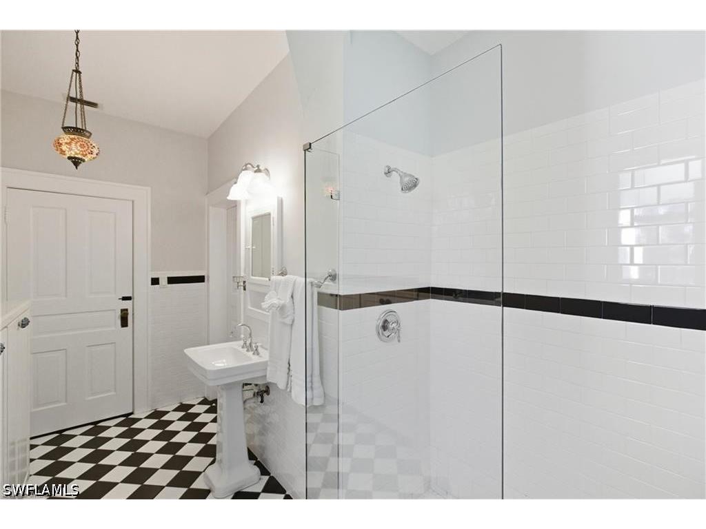 101 Fairview Avenue Fort Myers FL 33905 226014565 image21