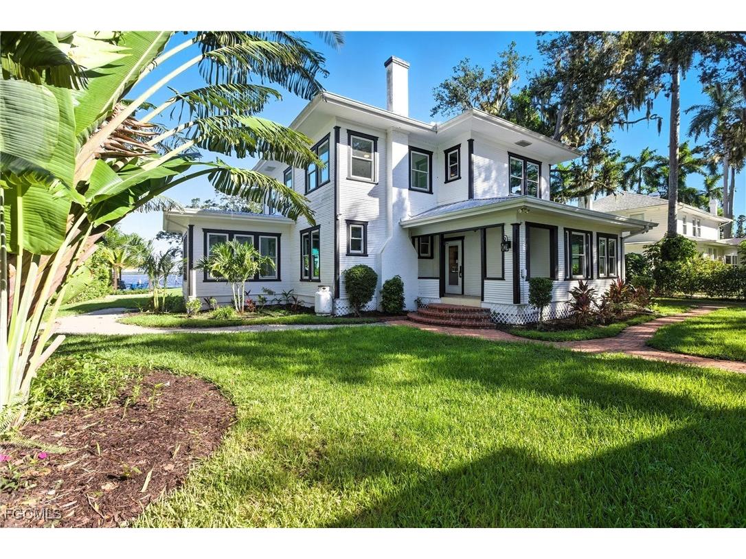 101 Fairview Avenue Fort Myers FL 33905 2025011580 image1