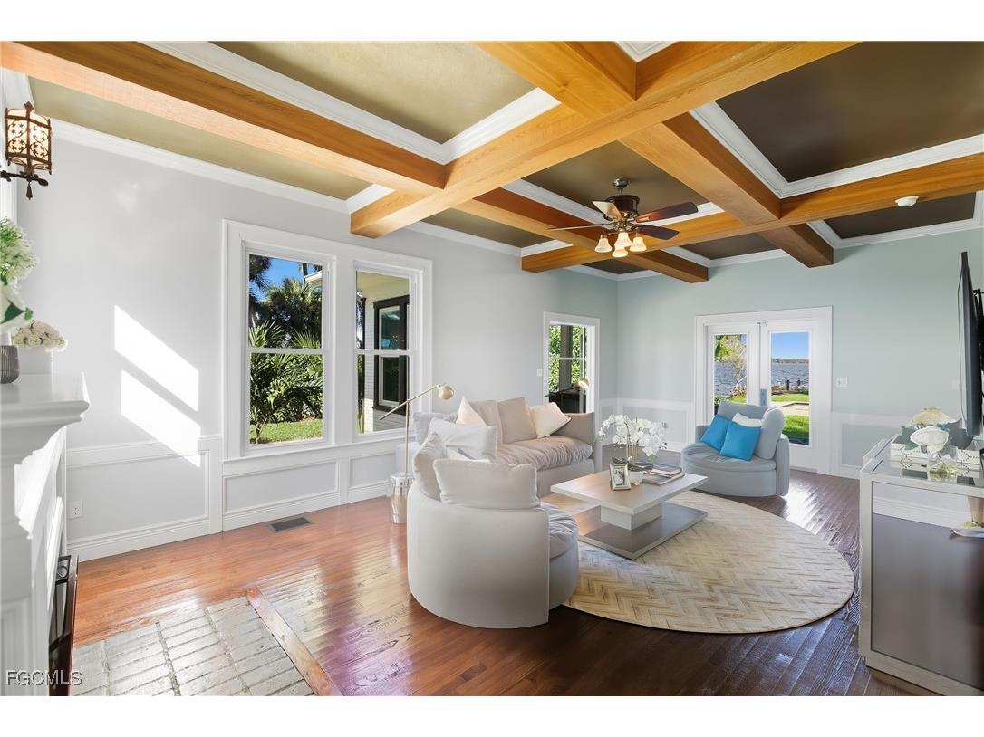 101 Fairview Avenue Fort Myers FL 33905 2025011580 image10