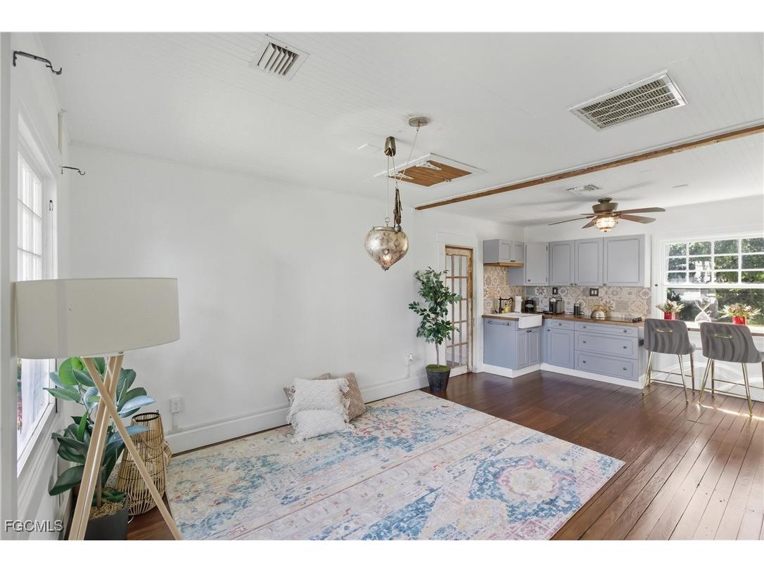 101 Fairview Avenue Fort Myers FL 33905 2025011580 image32