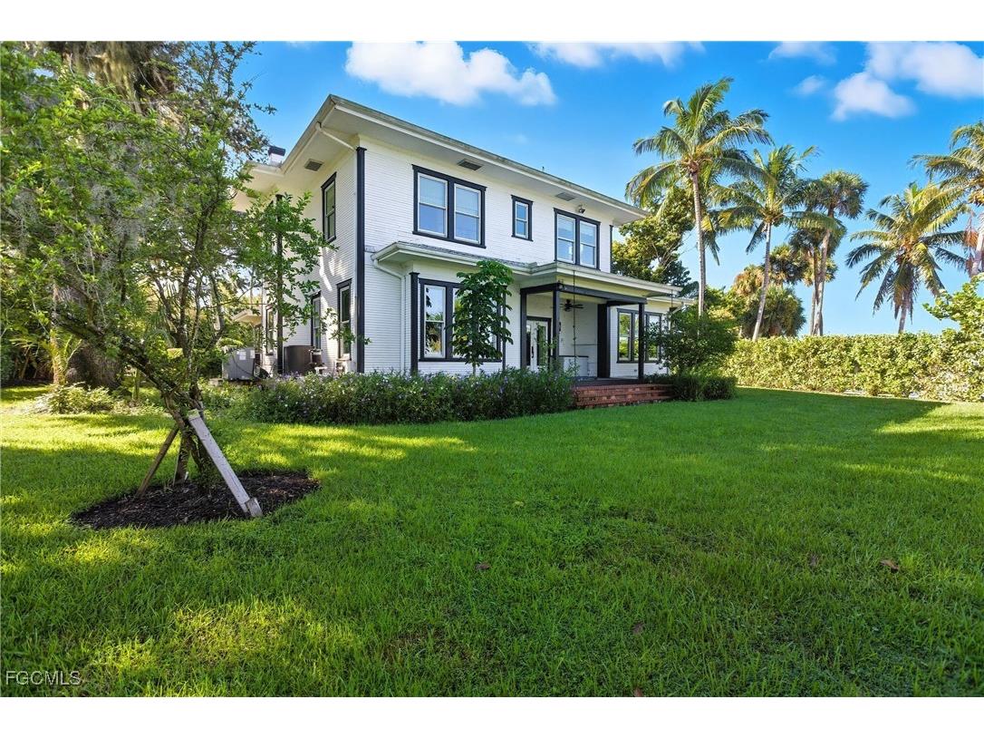 101 Fairview Avenue Fort Myers FL 33905 2025011580 image40