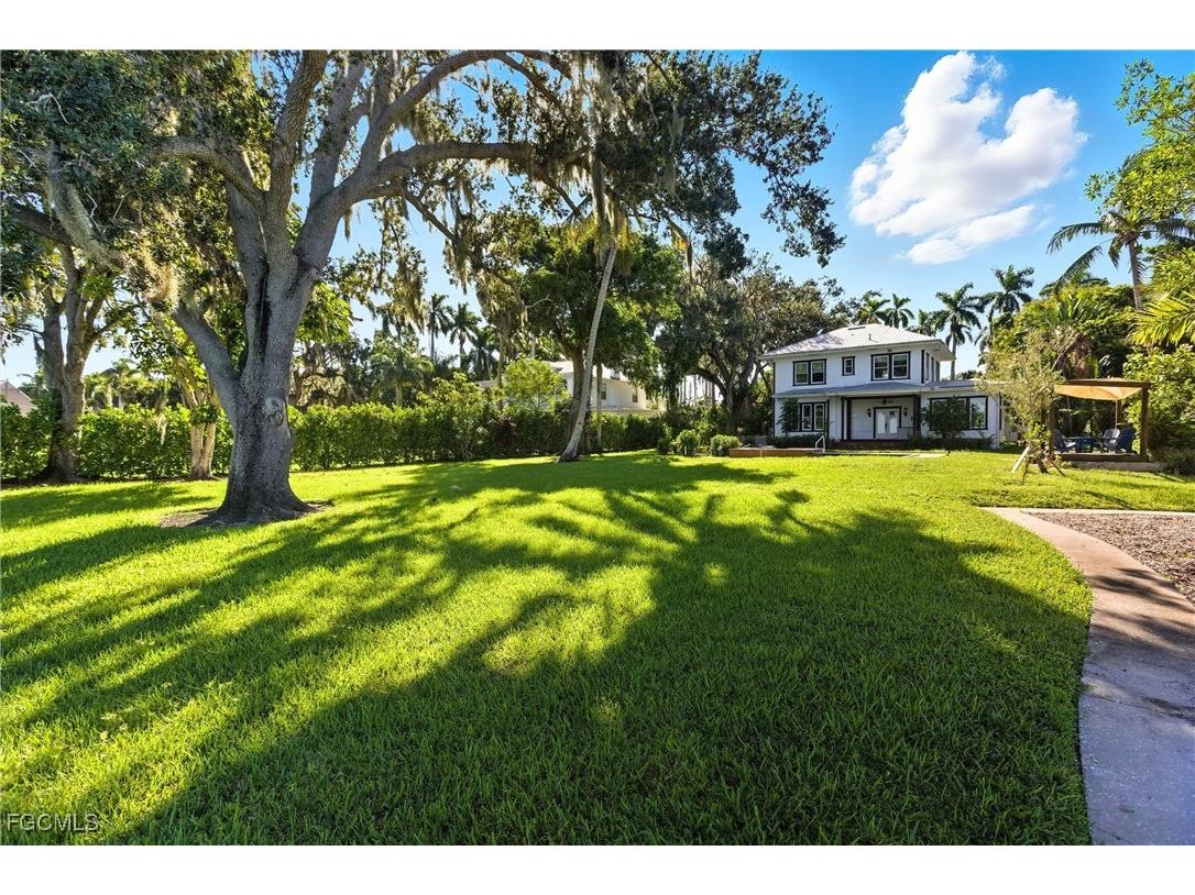 101 Fairview Avenue Fort Myers FL 33905 2025011580 image44