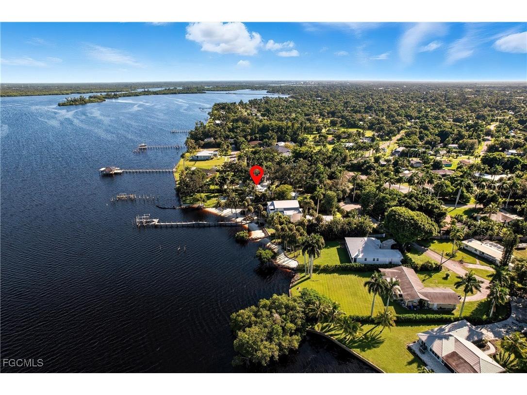 101 Fairview Avenue Fort Myers FL 33905 2025011580 image48
