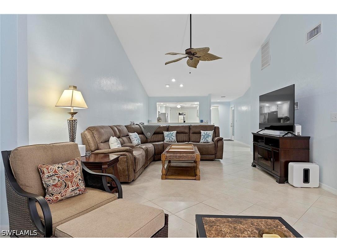 101 Fox Glen Drive #6-4 Naples FL 34104 226020518 image4