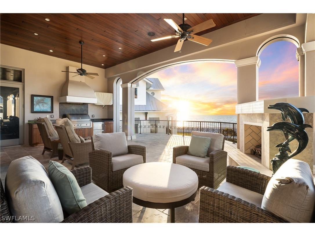 101 Jumento Cay Lane Bonita Springs FL 34134 226005605 image2
