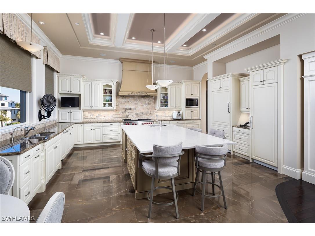 101 Jumento Cay Lane Bonita Springs FL 34134 226005605 image8