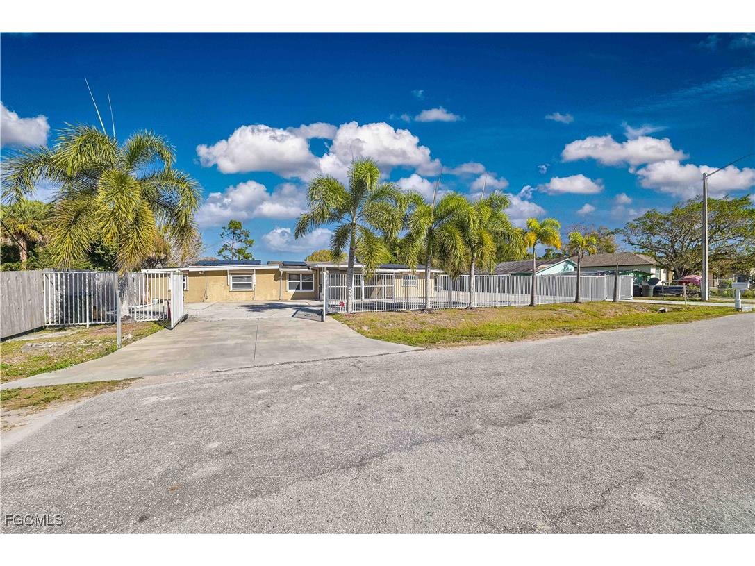 101 Lucille Avenue Fort Myers FL 33916 2026004485 image2