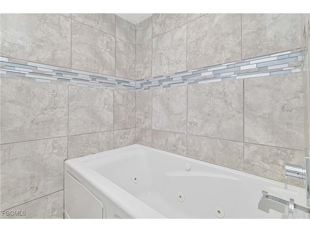 101 Lucille Avenue Fort Myers FL 33916 2026004485 image31