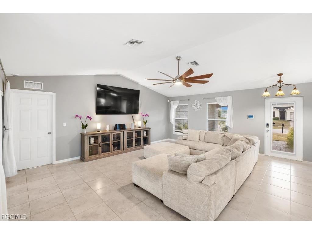 101 NW 25th Terrace Cape Coral FL 33993 2026008909 image12