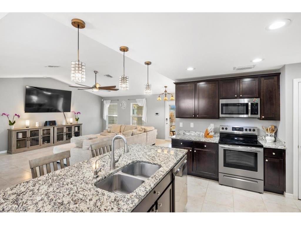 101 NW 25th Terrace Cape Coral FL 33993 2026008909 image16