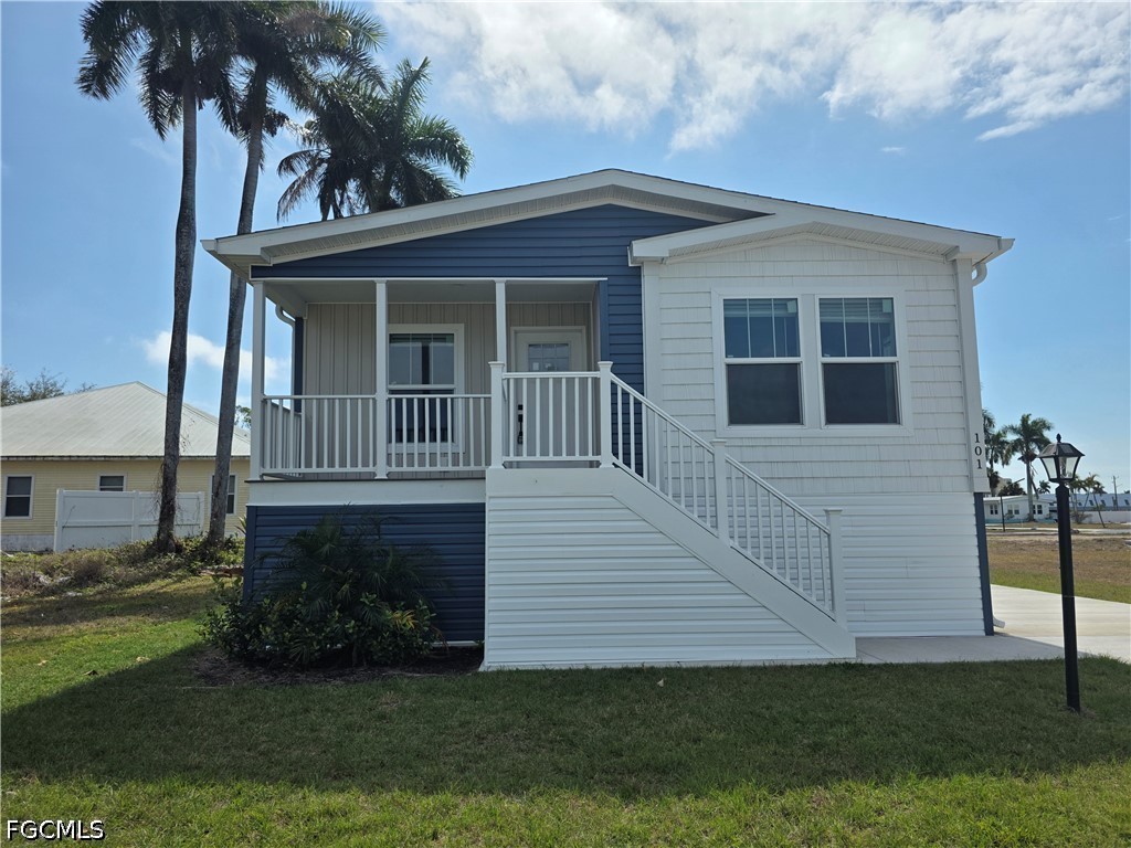 101 Oak Lane Fort Myers FL 33908 2026002989 image1