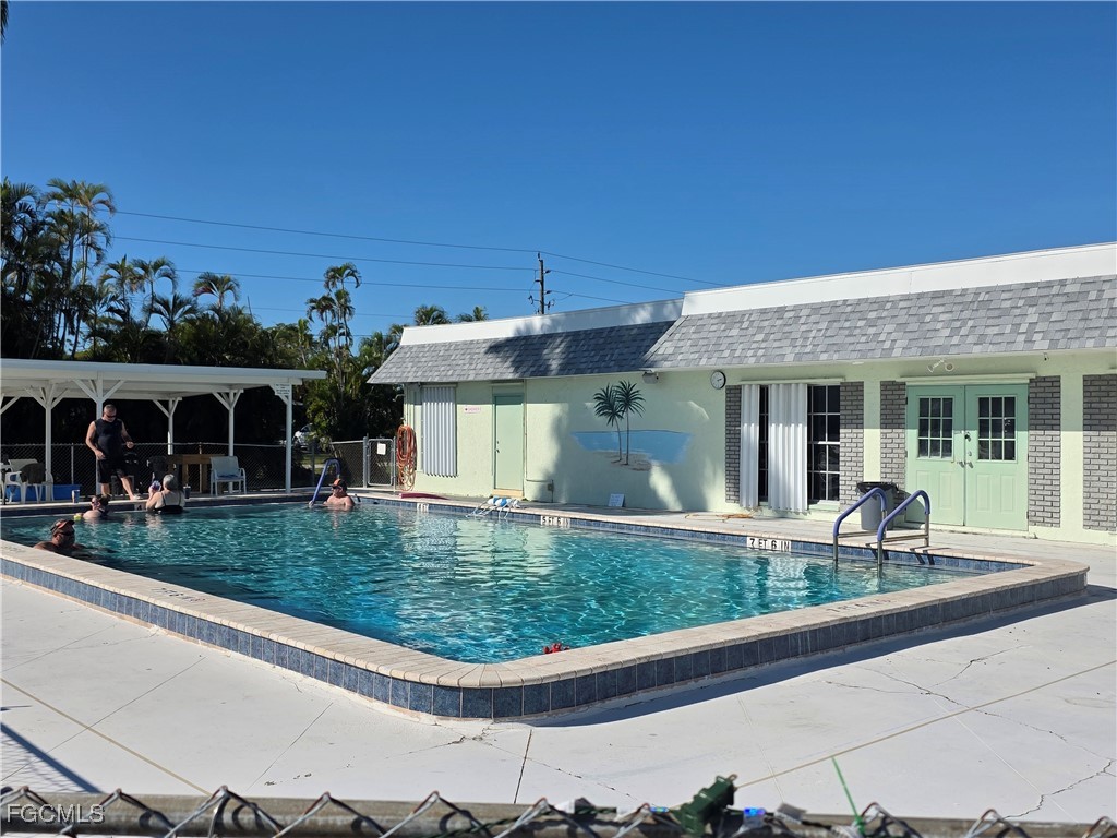 101 Oak Lane Fort Myers FL 33908 2026002989 image4