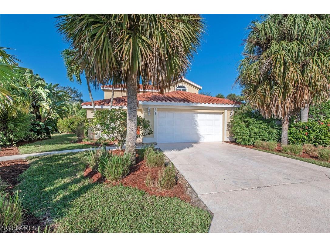 101 Palm Frond Court Naples FL 34104 222088366 image1