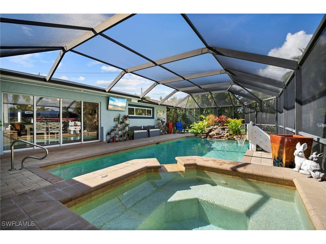 101 SE 41st Terrace Cape Coral FL 33904 226000297 image1