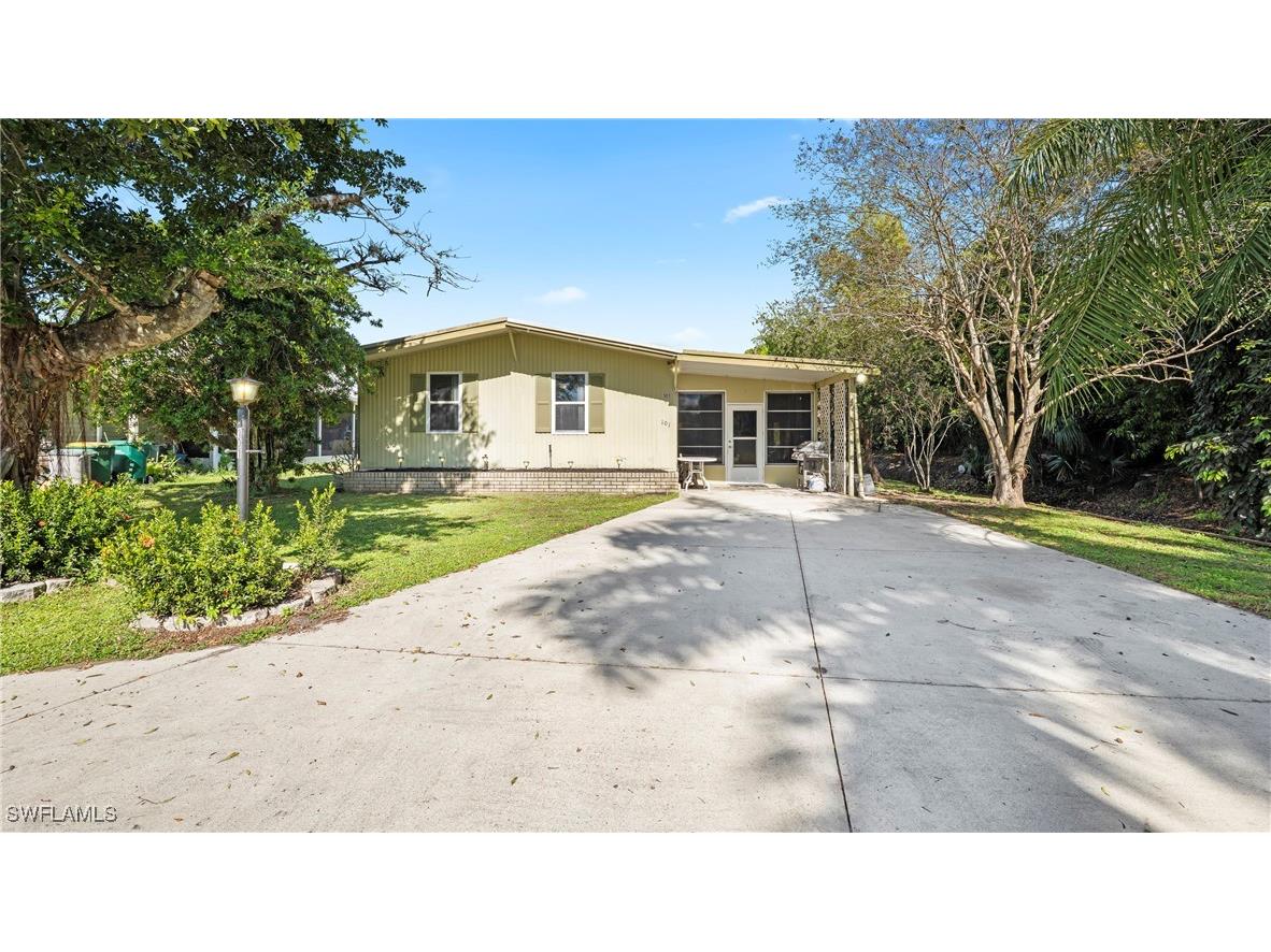 101 Sugar Loaf Lane Naples FL 34114 226001106 image1