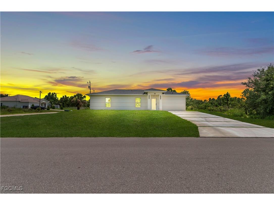 101 W 9th Street Lehigh Acres FL 33972 2025003666 image1