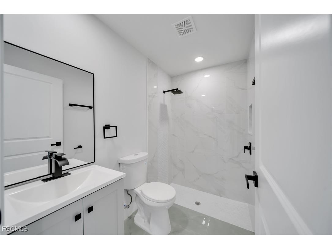 101 W 9th Street Lehigh Acres FL 33972 2025003666 image10