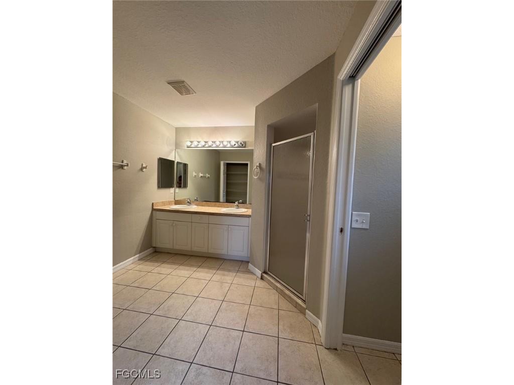 1010 Candlelight Drive Lehigh Acres FL 33974 2025020008 image10