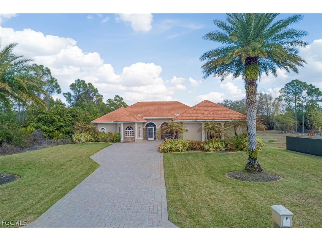 1010 Clayton Avenue Lehigh Acres FL 33972 2026007531 image2